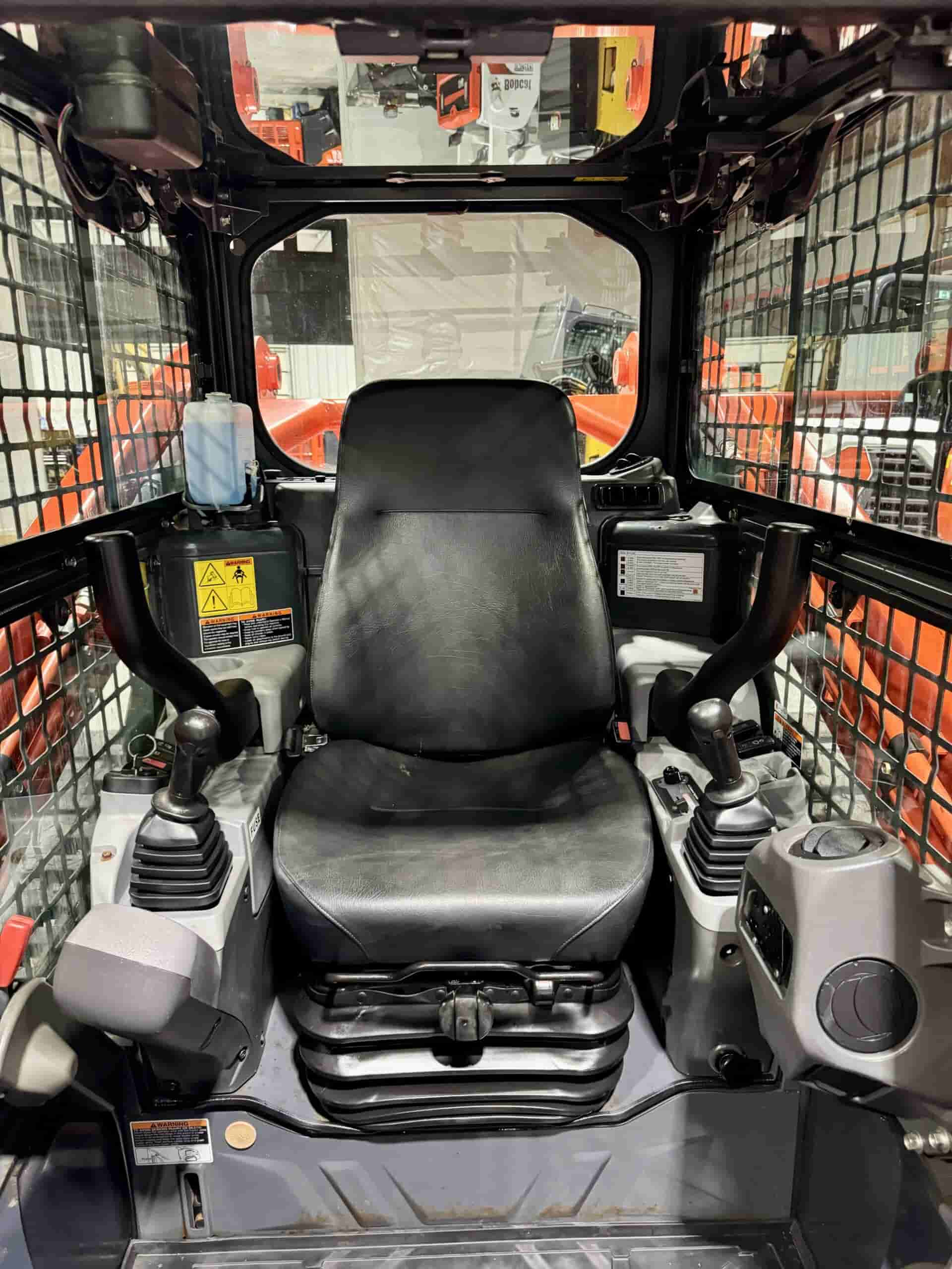 2015 KUBOTA SVL90-2
